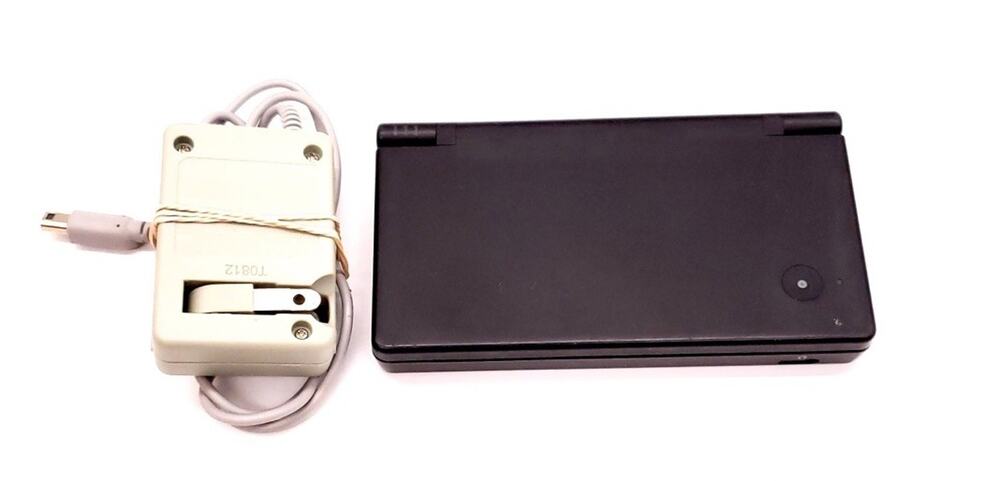 Nintendo DSi Black Handheld Console TWL-001 Tested Working W/ Charger No Stylus